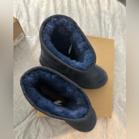 Navy Ugg Boots - Picture 5 of 6